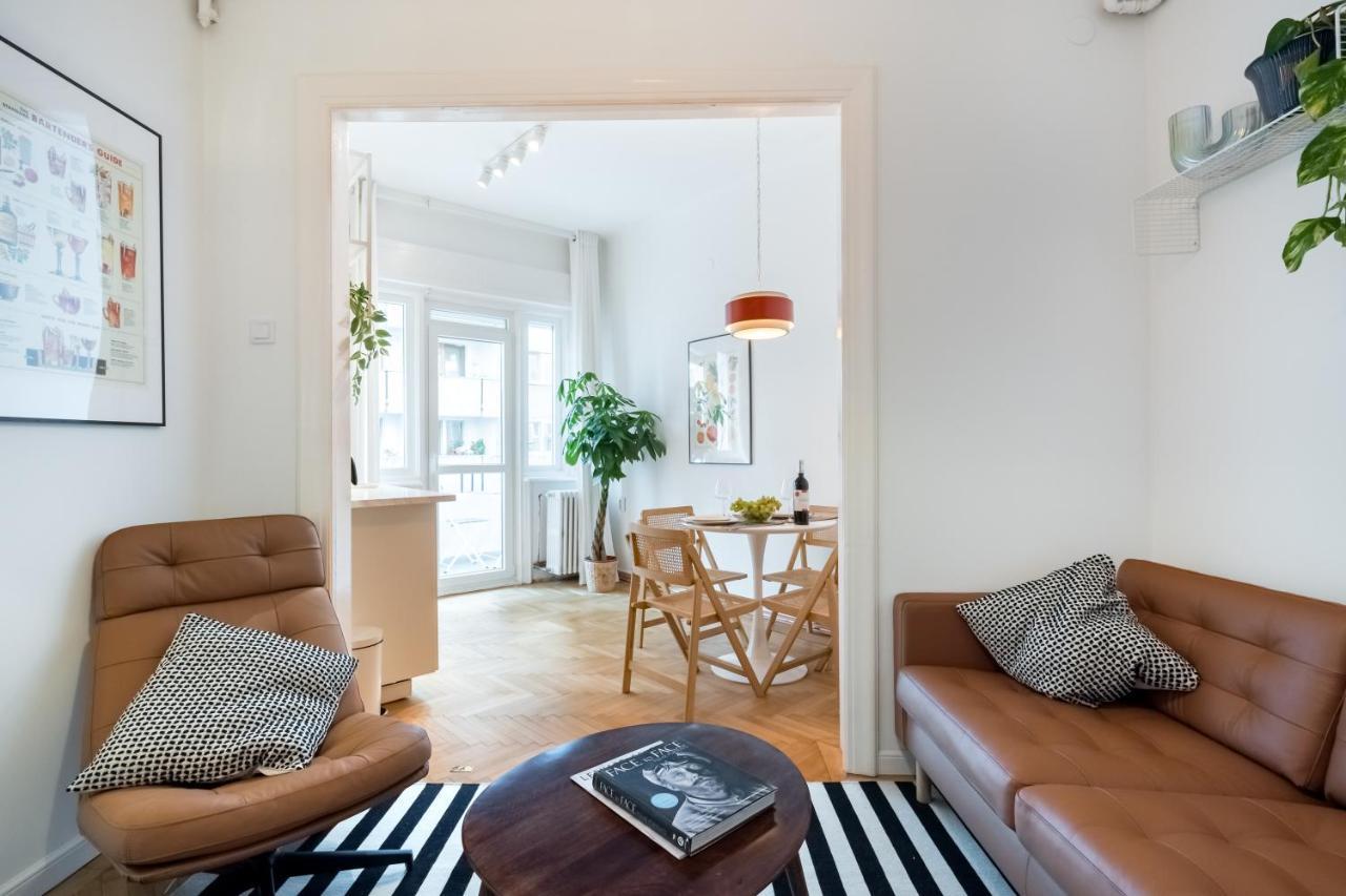 Cismigiu Serenity: 1Br Flat With Scenic Balcony Bukarest Kültér fotó