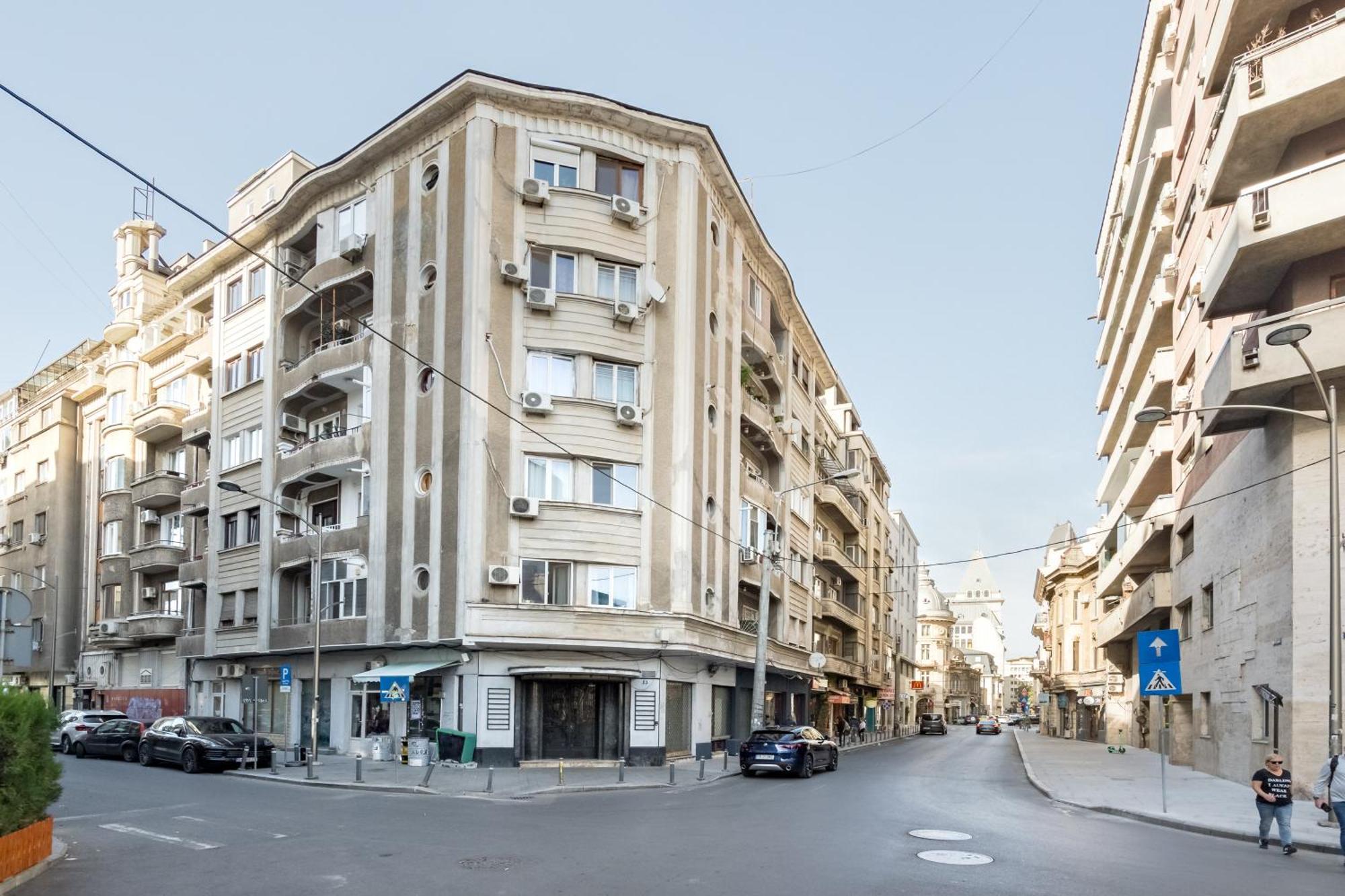 Cismigiu Serenity: 1Br Flat With Scenic Balcony Bukarest Kültér fotó
