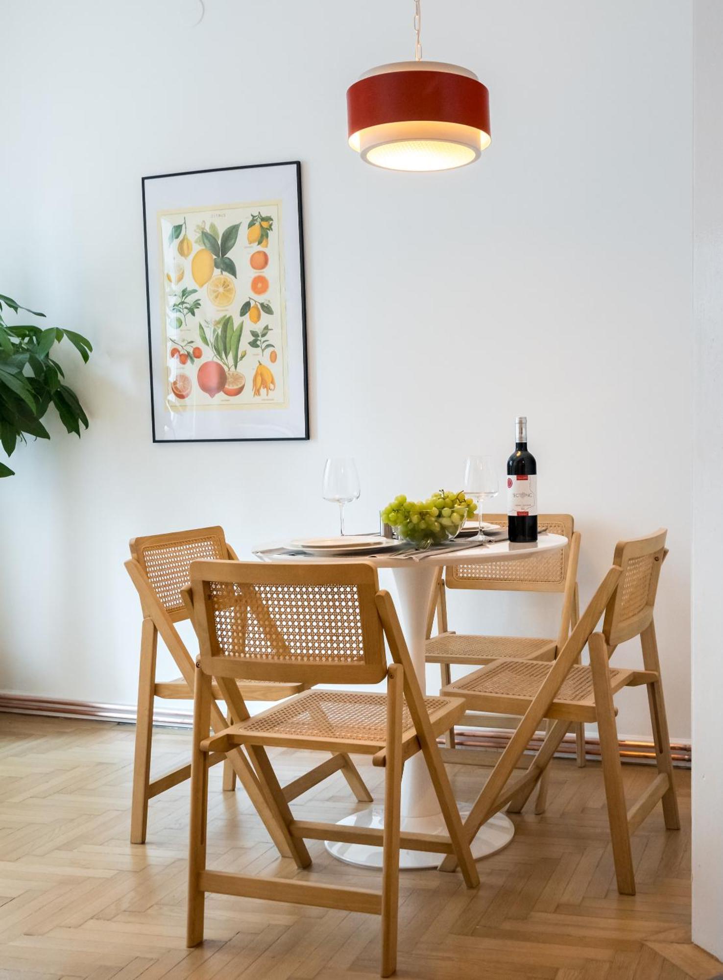 Cismigiu Serenity: 1Br Flat With Scenic Balcony Bukarest Kültér fotó